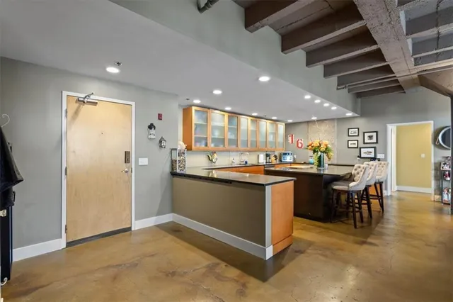 $1,100,000 | 2120 Wyandotte Street, Unit 16, Kansas City, MO 64108