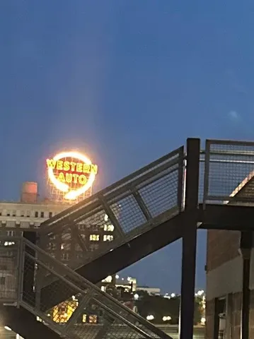 $1,100,000 | 2120 Wyandotte Street, Unit 16, Kansas City, MO 64108