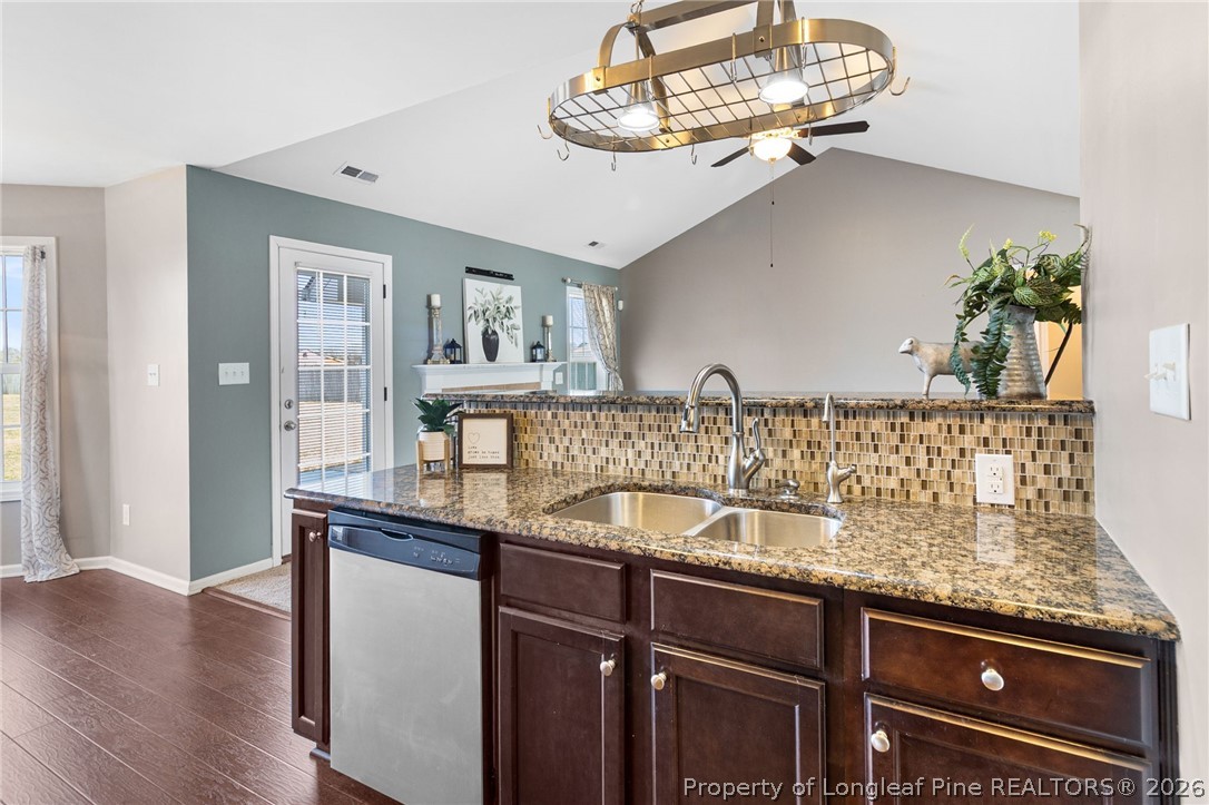 3559 Thrower Road Hope Mills, NC 28348 - Photo 23 of 41 Gallery Image 23