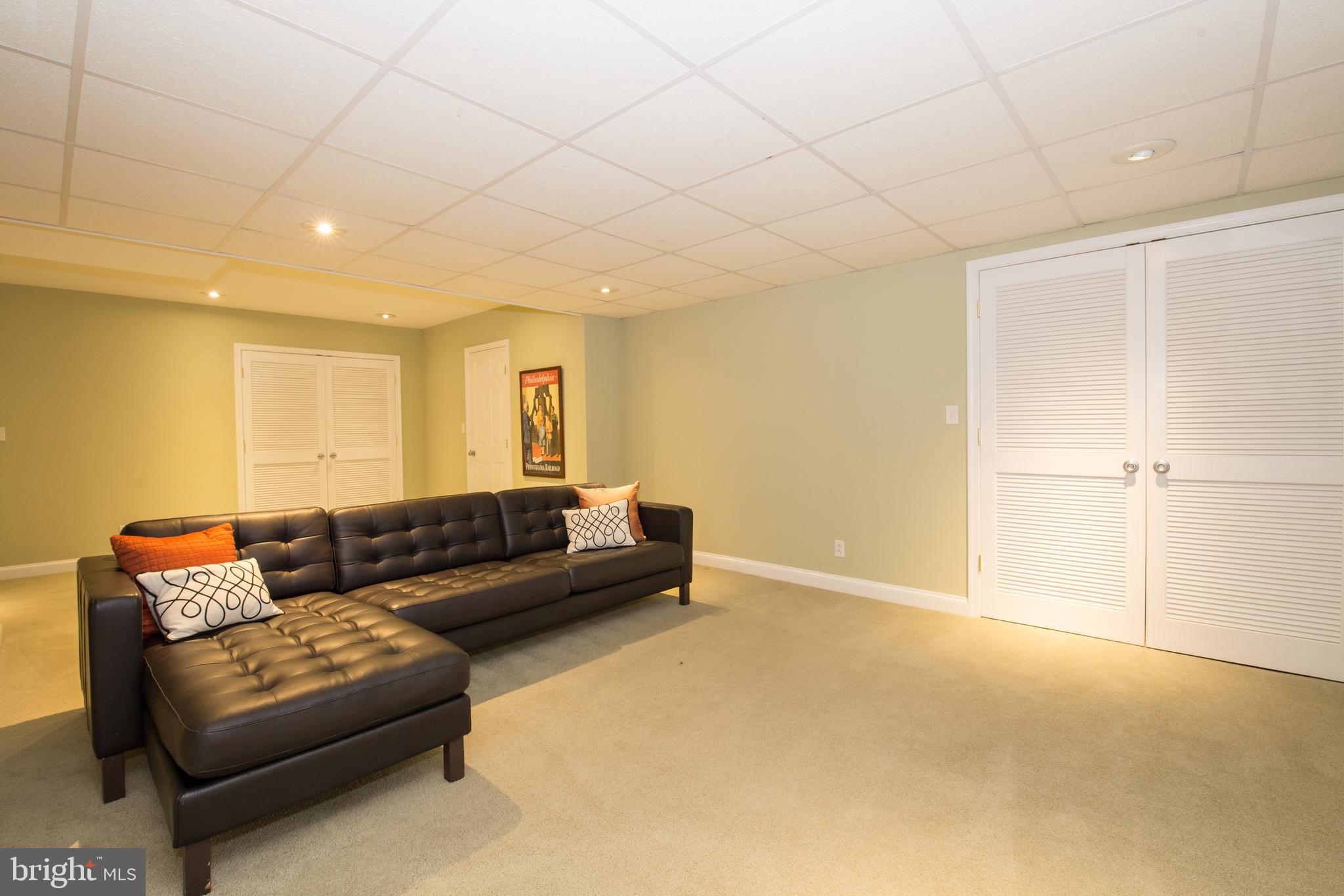 721 St Georges Road Philadelphia, PA 19119 - Photo 30 of 36