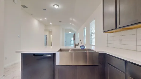 $2,200 | 10434 Astor Pt Trail, Tomball, TX 77375
