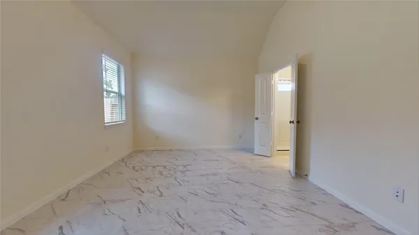 $2,200 | 10434 Astor Pt Trail, Tomball, TX 77375
