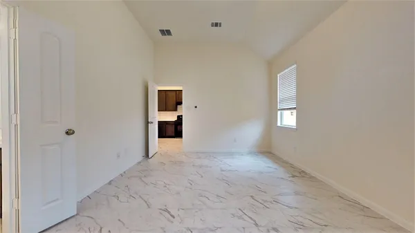 $2,200 | 10434 Astor Pt Trail, Tomball, TX 77375