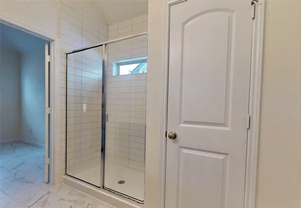 $2,200 | 10434 Astor Pt Trail, Tomball, TX 77375