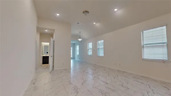 $2,200 | 10434 Astor Pt Trail, Tomball, TX 77375