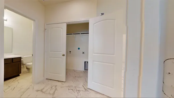 $2,200 | 10434 Astor Pt Trail, Tomball, TX 77375
