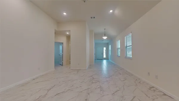 $2,200 | 10434 Astor Pt Trail, Tomball, TX 77375