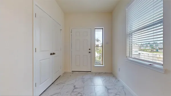 $2,200 | 10434 Astor Pt Trail, Tomball, TX 77375