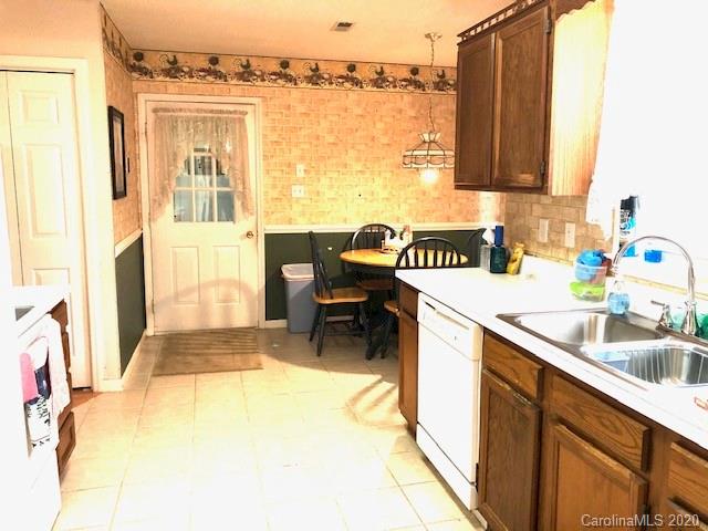 3500 Rosedown Drive Matthews, NC 28105 - Photo 8 of 22