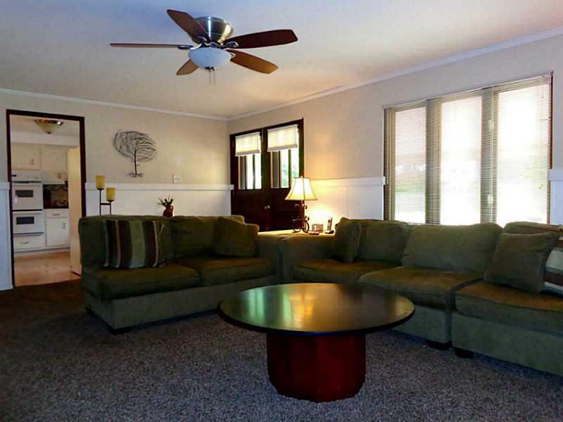 328 Johnston Road Upper St. Clair, PA 15241 - Photo 9 of 25 Family Room.