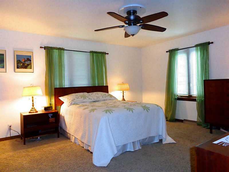 328 Johnston Road Upper St. Clair, PA 15241 - Photo 10 of 25 Master Bedroom.