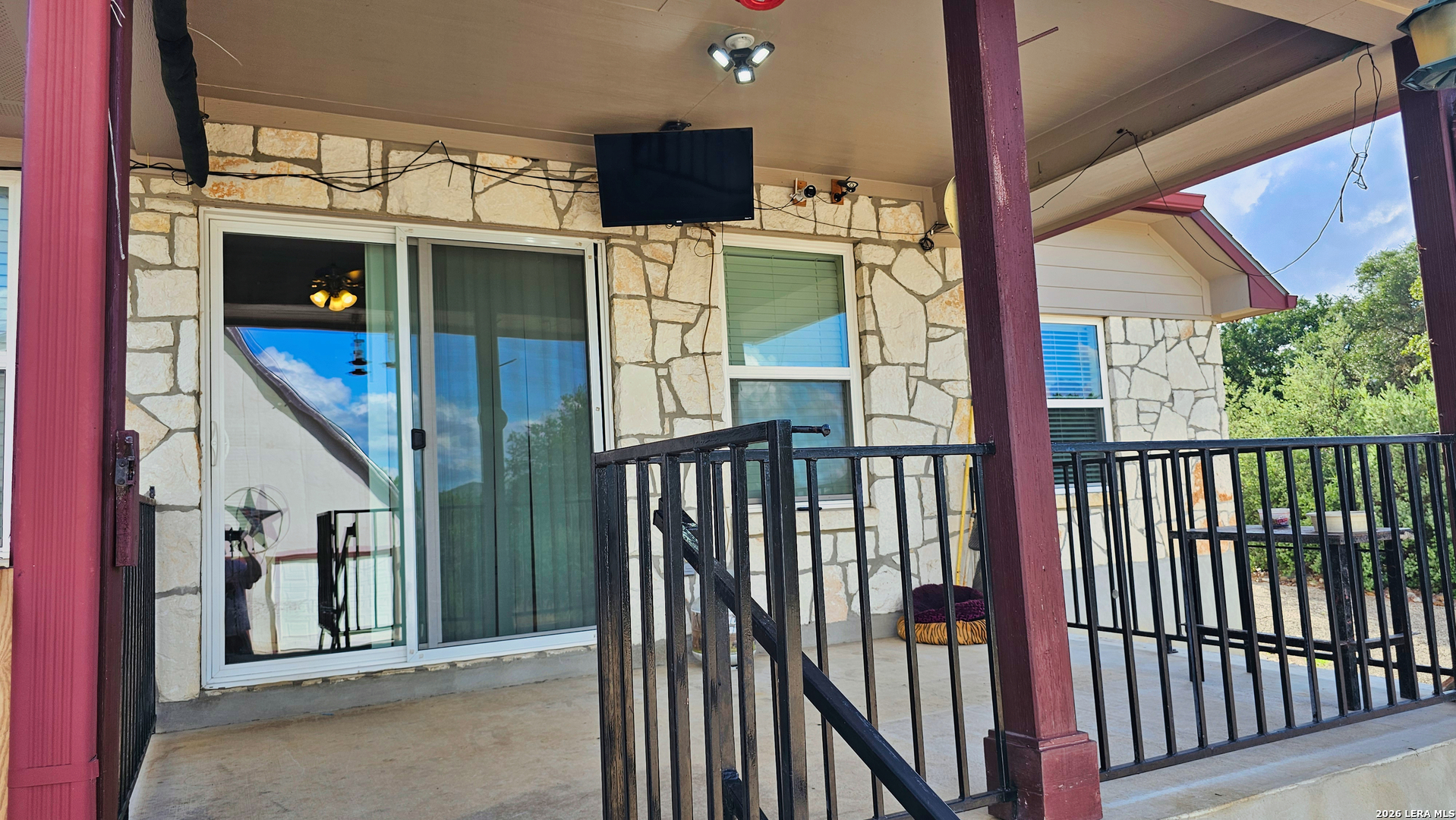 129 Rapids Circle Bandera, TX 78003 - Photo 6 of 50