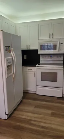 $2,500 | 10790 Northwest 14th Street, Unit 180, Plantation, FL 33322