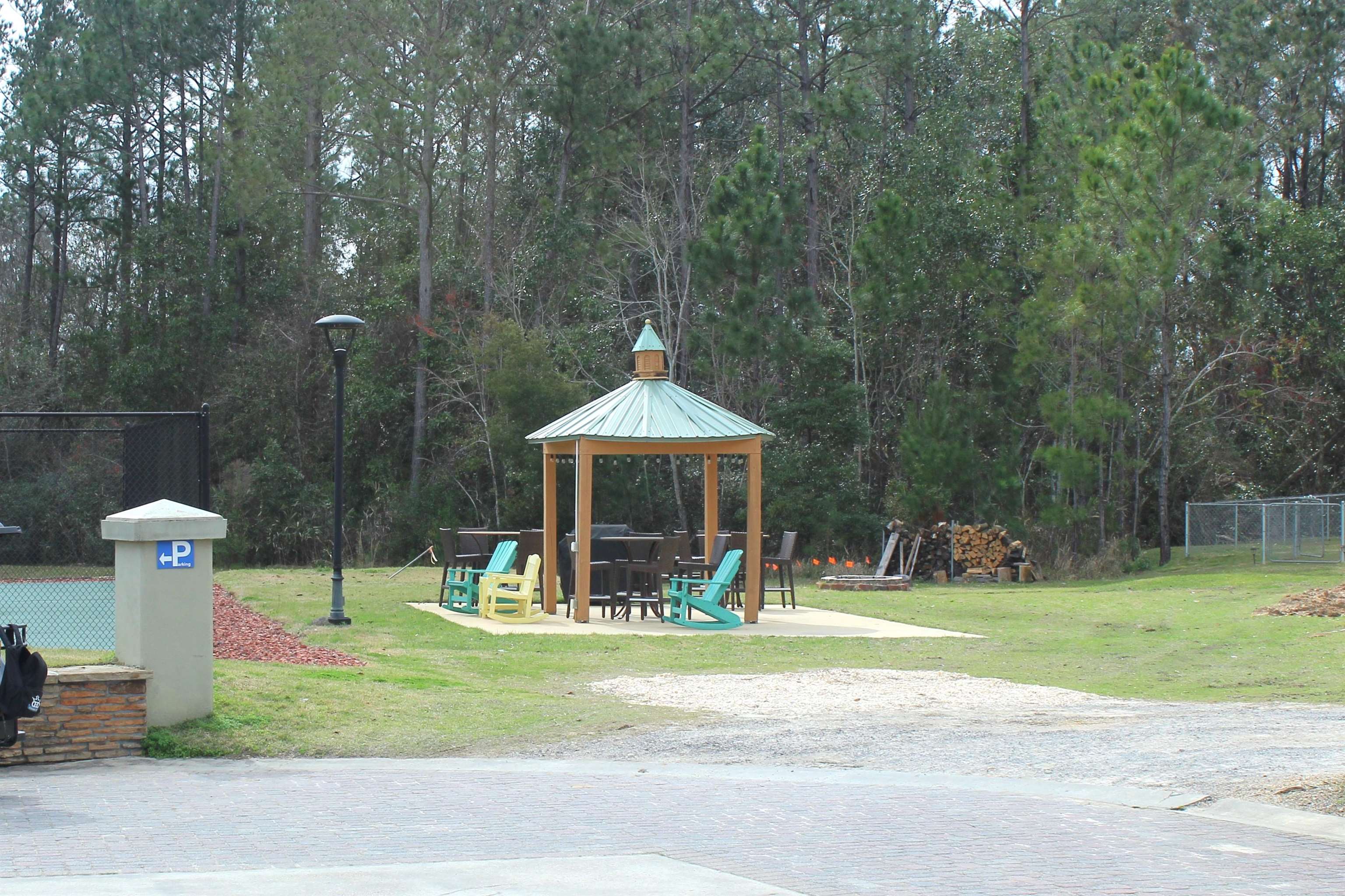 12107 Gateway Drive Elberta, AL 36530 - Photo 15 of 30 Common area