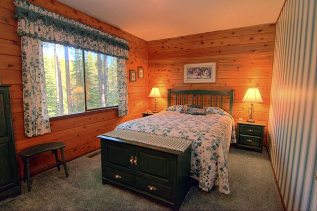 11595 Baden Road Truckee, CA 96161 - Photo 7 of 9 Gallery Image 7