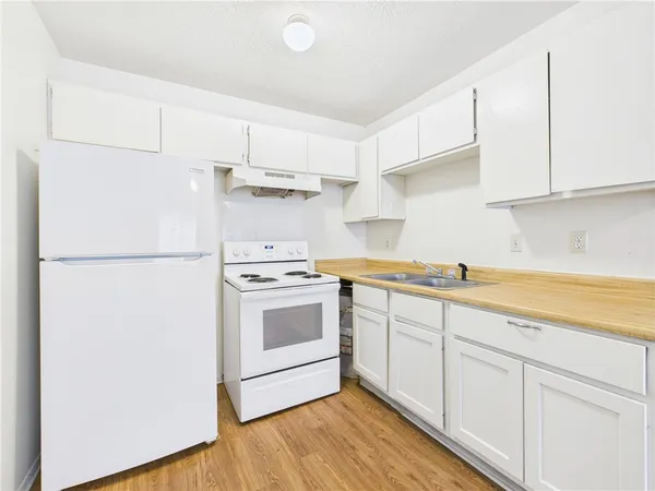 $650 | 401 Boyett Street, Unit C, College Station, TX 77840