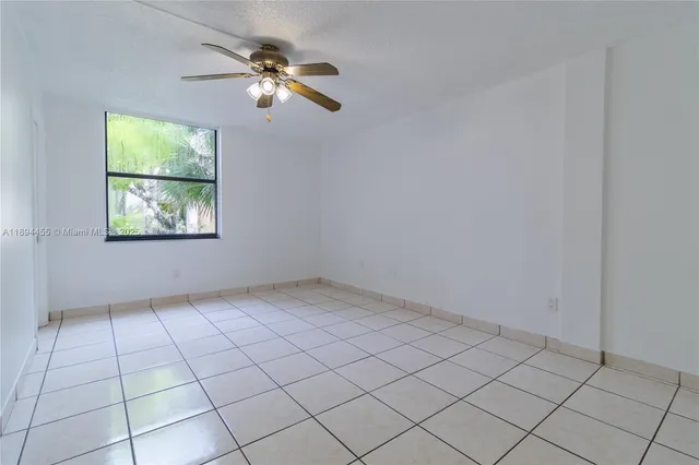 $2,100 | 14611 North Kendall Drive, Unit 208L, Miami, FL 33186