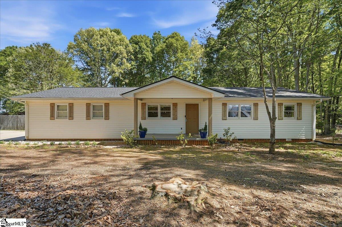 501 Hickory Lane Pendleton, SC 29670 - Photo 1 of 33