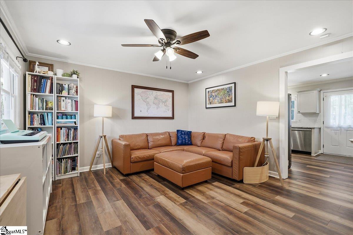 501 Hickory Lane Pendleton, SC 29670 - Photo 4 of 33