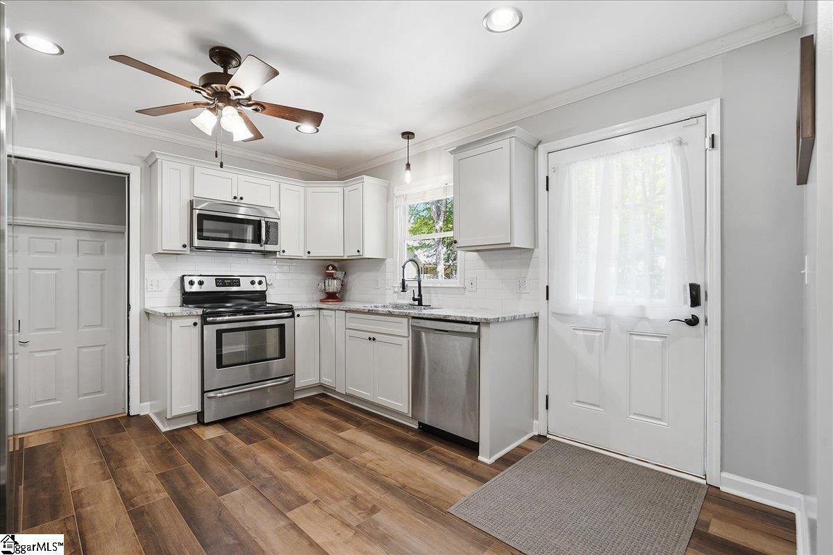 501 Hickory Lane Pendleton, SC 29670 - Photo 7 of 33