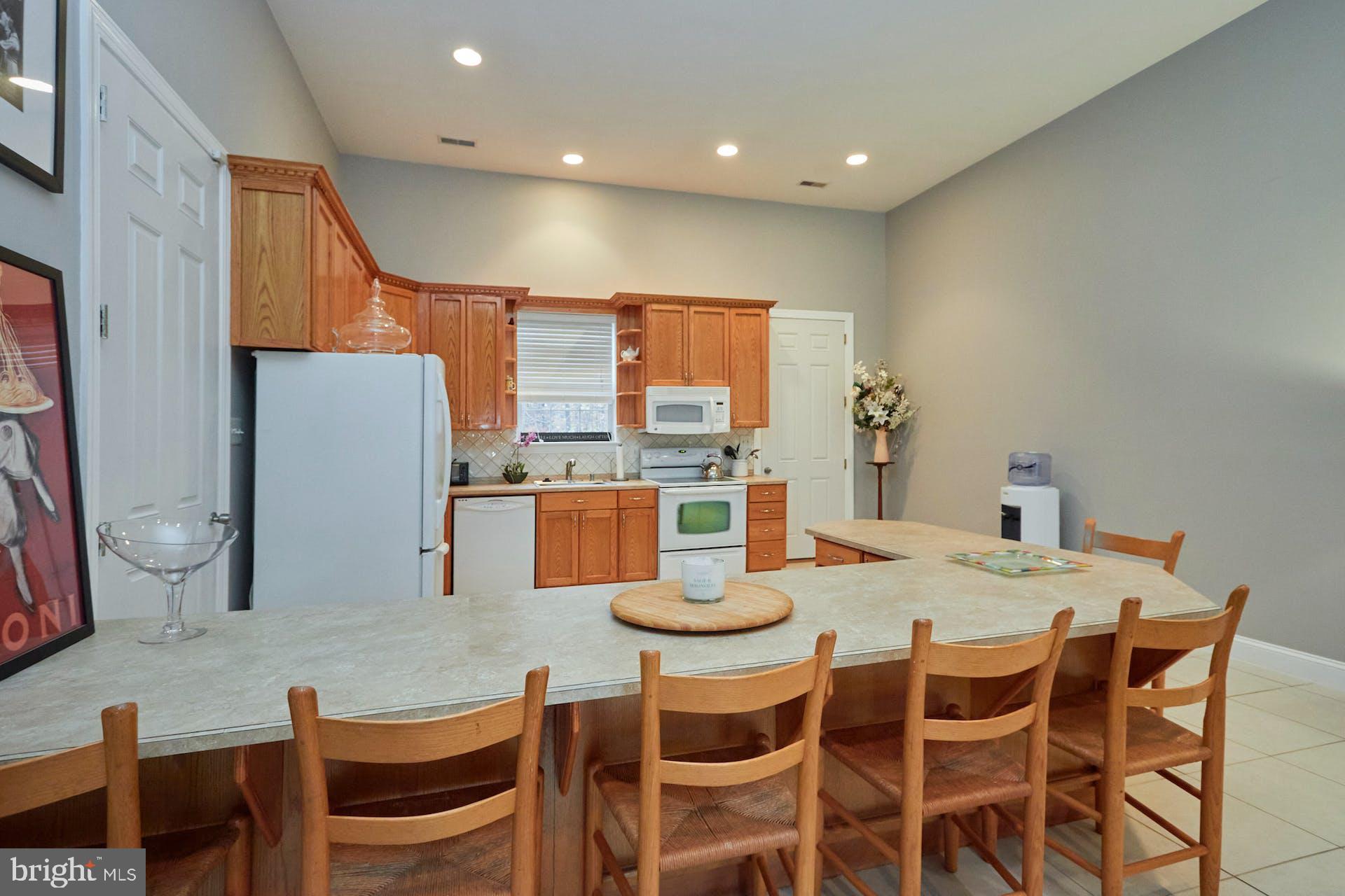12815 Braddock Road Clifton, VA 20124 - Photo 14 of 21 Eat-In Kitchen
