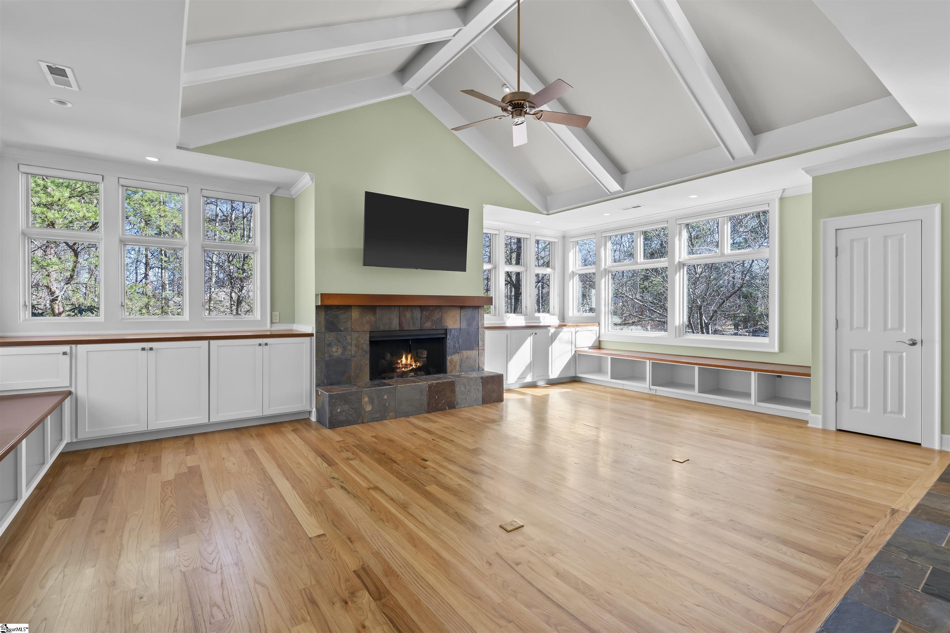 702 Navigator's Point Seneca, SC 29672 - Photo 8 of 36 Gallery Image 8