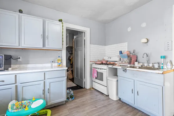 $295,000 | 813 South Shea Avenue, Milwaukee, WI 53215