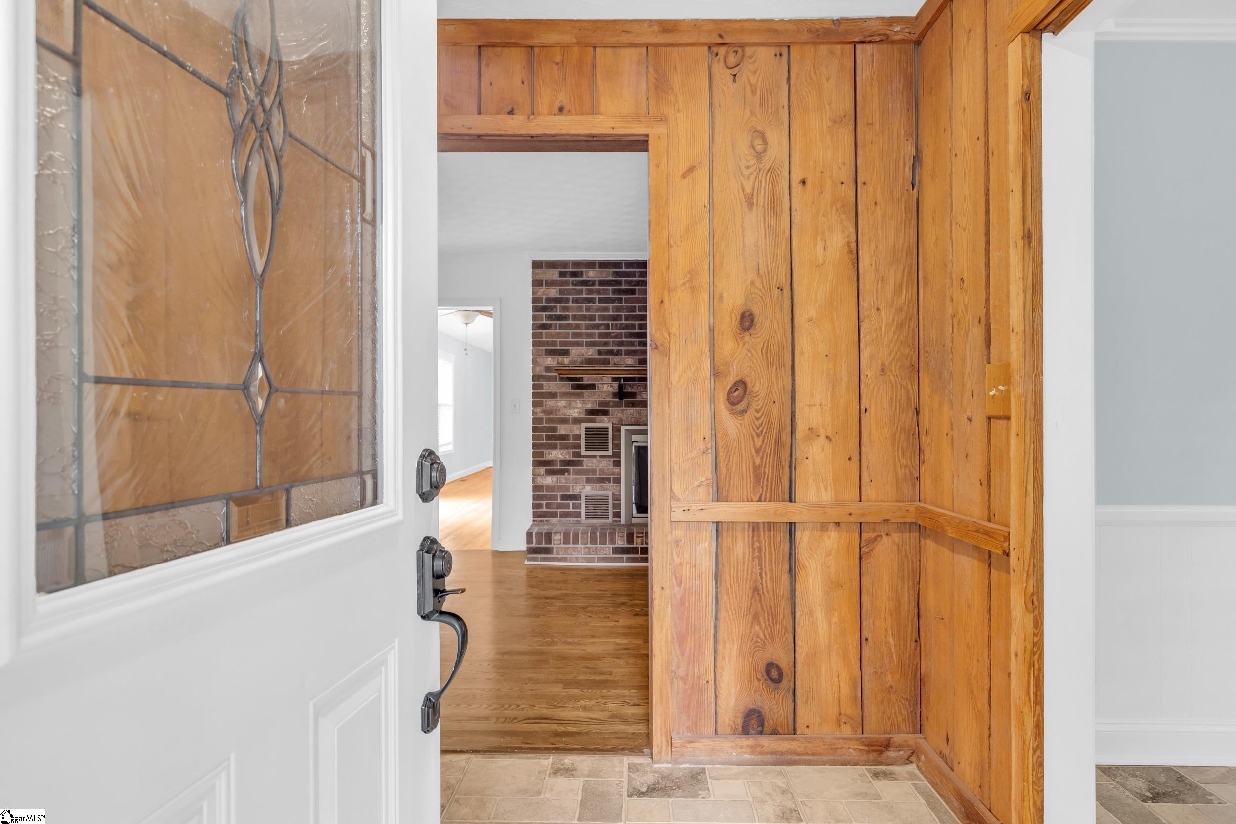 1806 Fork Shoals Road Greenville, SC 29605 - Photo 2 of 34 Gallery Image 2