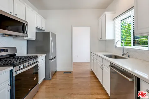 $1,849,000 | Undisclosed Address, Los Angeles, CA 90019