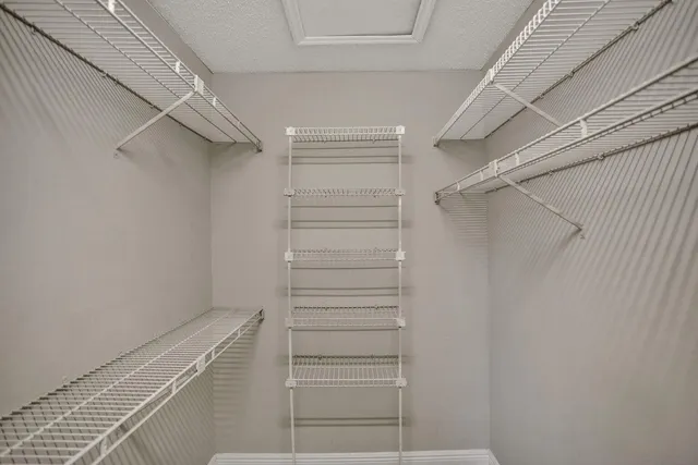 $2,000 | 2301 North Congress Avenue, Unit 21, Boynton Beach, FL 33426