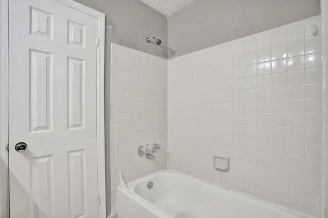 $2,000 | 2301 North Congress Avenue, Unit 21, Boynton Beach, FL 33426