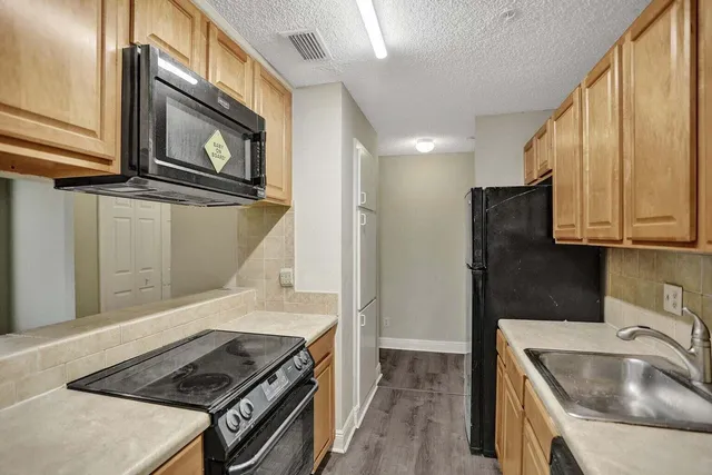 $2,000 | 2301 North Congress Avenue, Unit 21, Boynton Beach, FL 33426