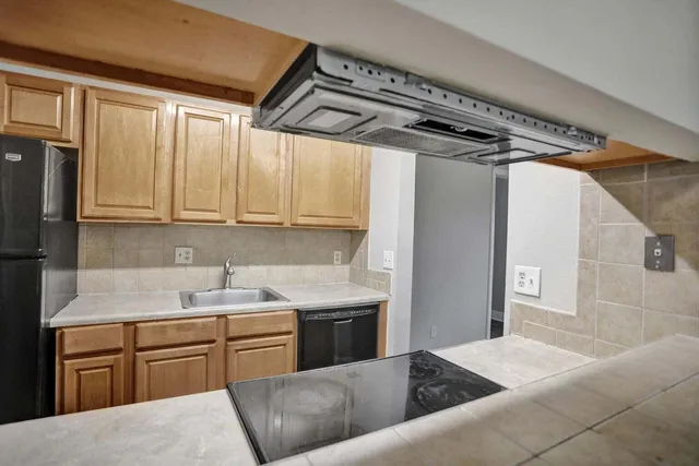 $2,000 | 2301 North Congress Avenue, Unit 21, Boynton Beach, FL 33426