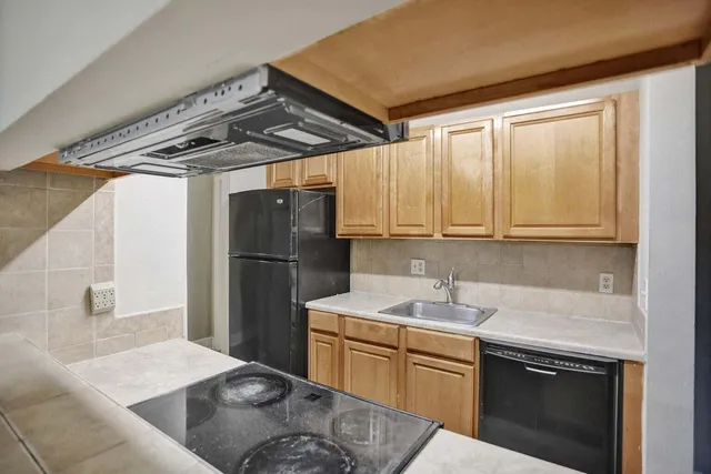 $2,000 | 2301 North Congress Avenue, Unit 21, Boynton Beach, FL 33426