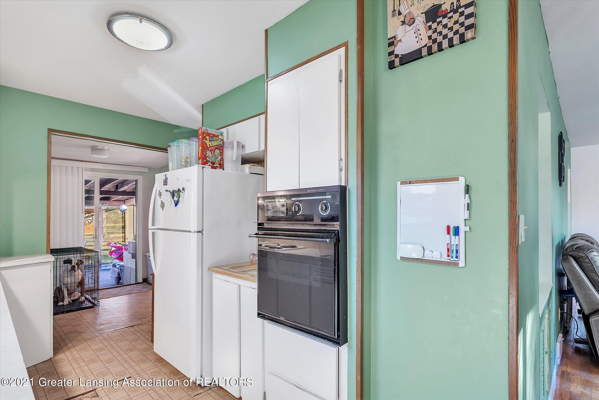 1345 Valley View Road Lansing, MI 48906 - Photo 14 of 41 14-1345 Valley View Rd-Windowstill Real