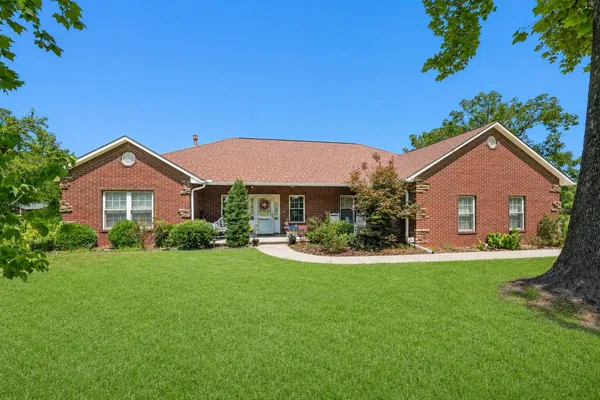 $550,000 | 204 Lakeshore Drive, Vinita, OK 74301