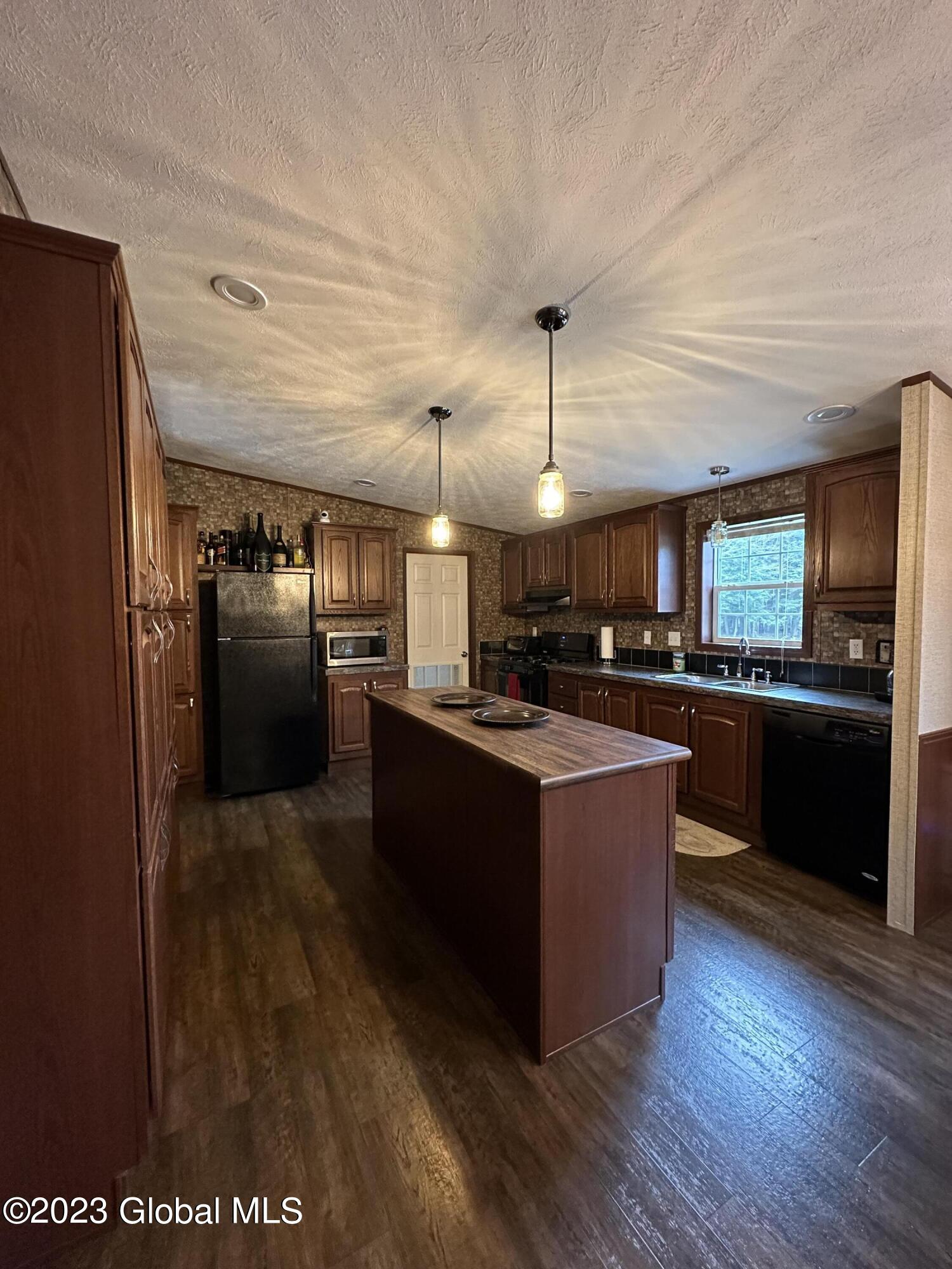 597 Guinea Road Middleburgh, NY 12122 - Photo 5 of 22 IMG_1551
