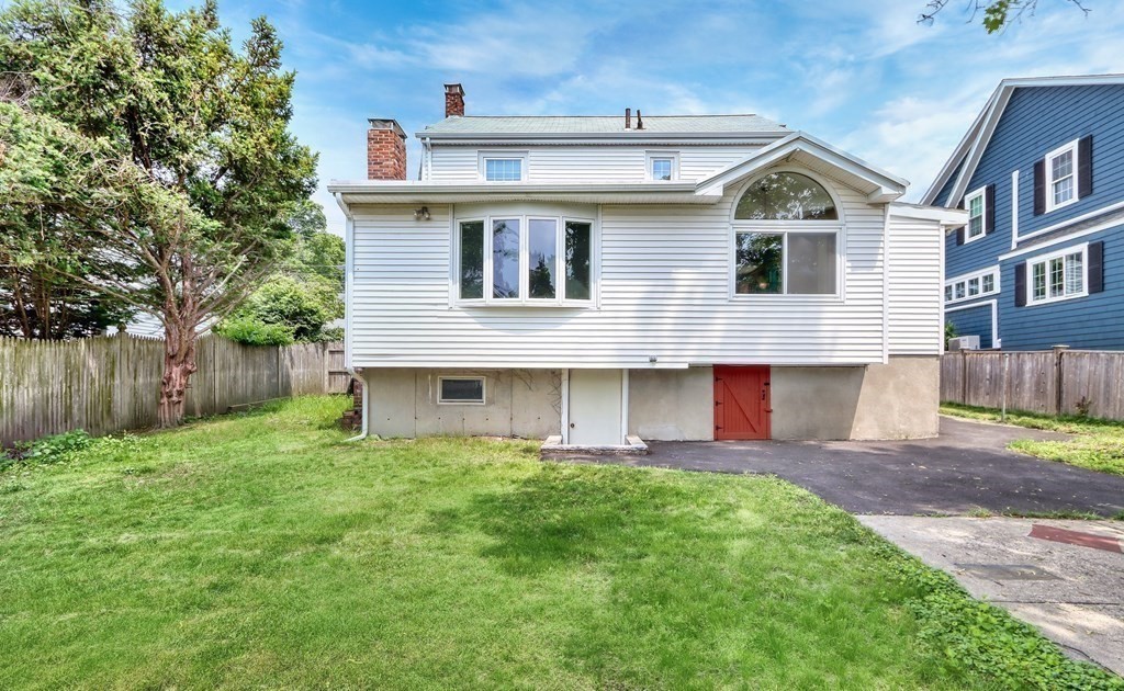 48 Roberts Road Medford, MA 02155 - Photo 29 of 42 Gallery Image 29