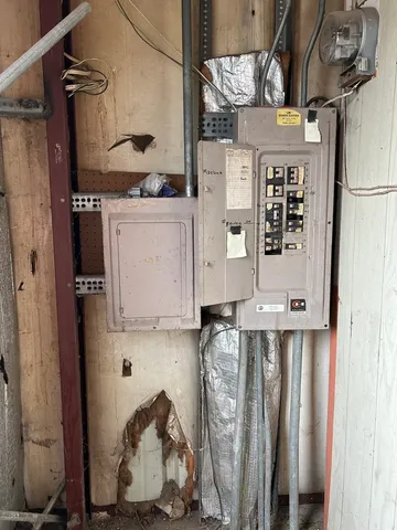 $210,000 | 1901 1st Avenue, Mendota, IL 61342