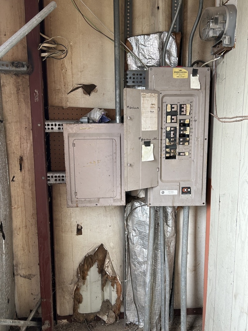 1901 1st Avenue Mendota, IL 61342 - Photo 2 of 14 a close view of water heater room
