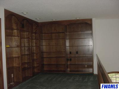 1811 Grey Birch Road Fort Wayne, IN 46814 - Photo 5 of 12 Gallery Image 5
