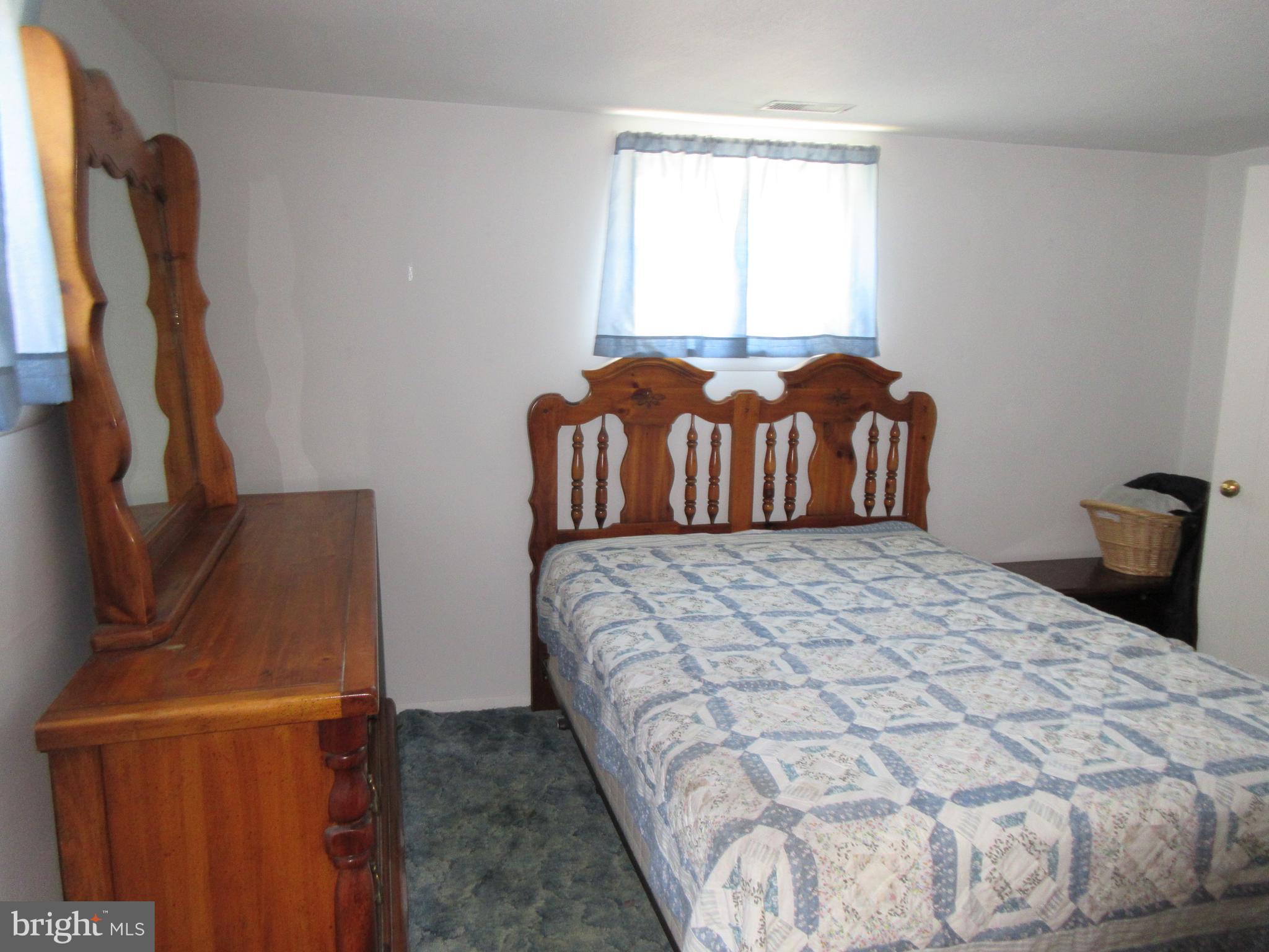 14 Dryden Road New Castle, DE 19720 - Photo 22 of 35 Bedroom 2