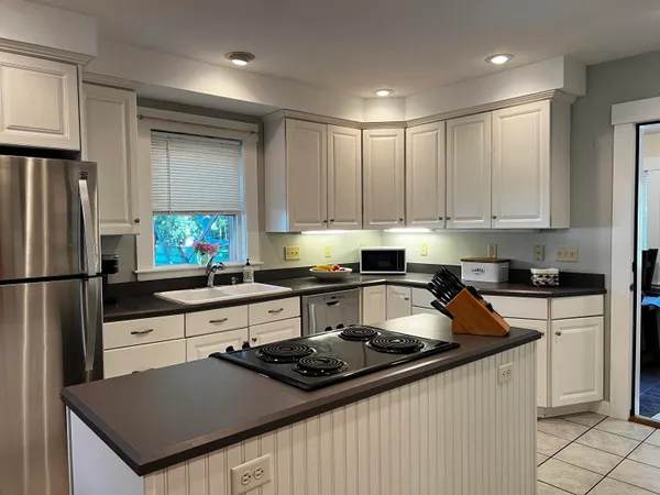 $2,150 | 569 West Street, Unit A, Keene, NH 03431