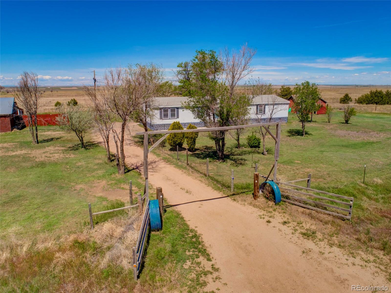13700 Deter-Winters Road Byers, CO 80103 - Photo 3 of 38 Gallery Image 3