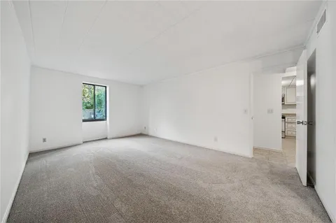 $165,000 | 201 Grant Street, Unit 108, Sewickley, PA 15143