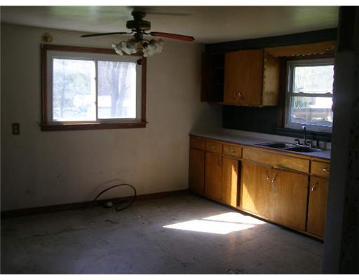 4 Mile Run Road, Unit 106 Latrobe, PA 15650 - Photo 3 of 3 Kitchen.