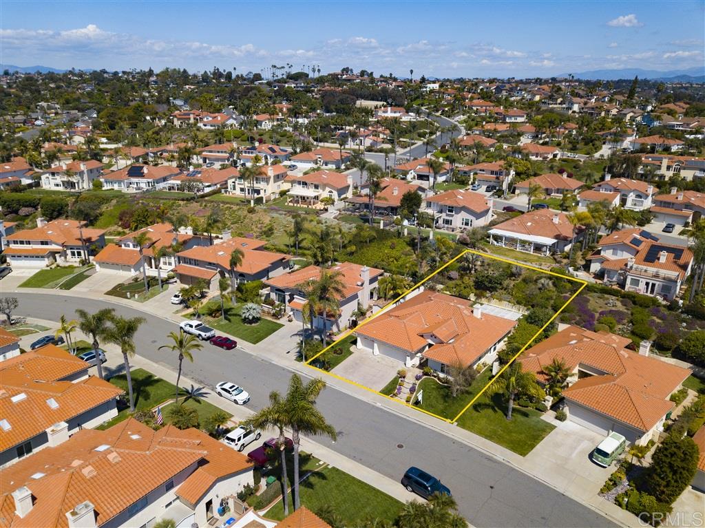 4646 Pannonia Road Carlsbad, CA 92008 - Photo 2 of 25 Gallery Image 2