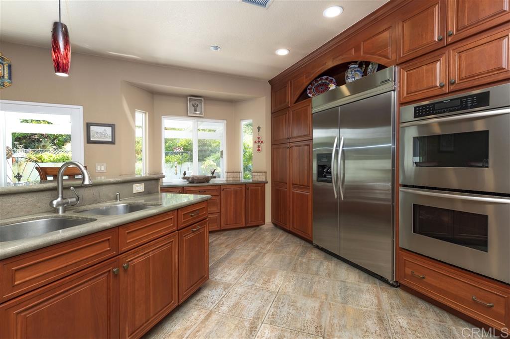 4646 Pannonia Road Carlsbad, CA 92008 - Photo 4 of 25 Gallery Image 4