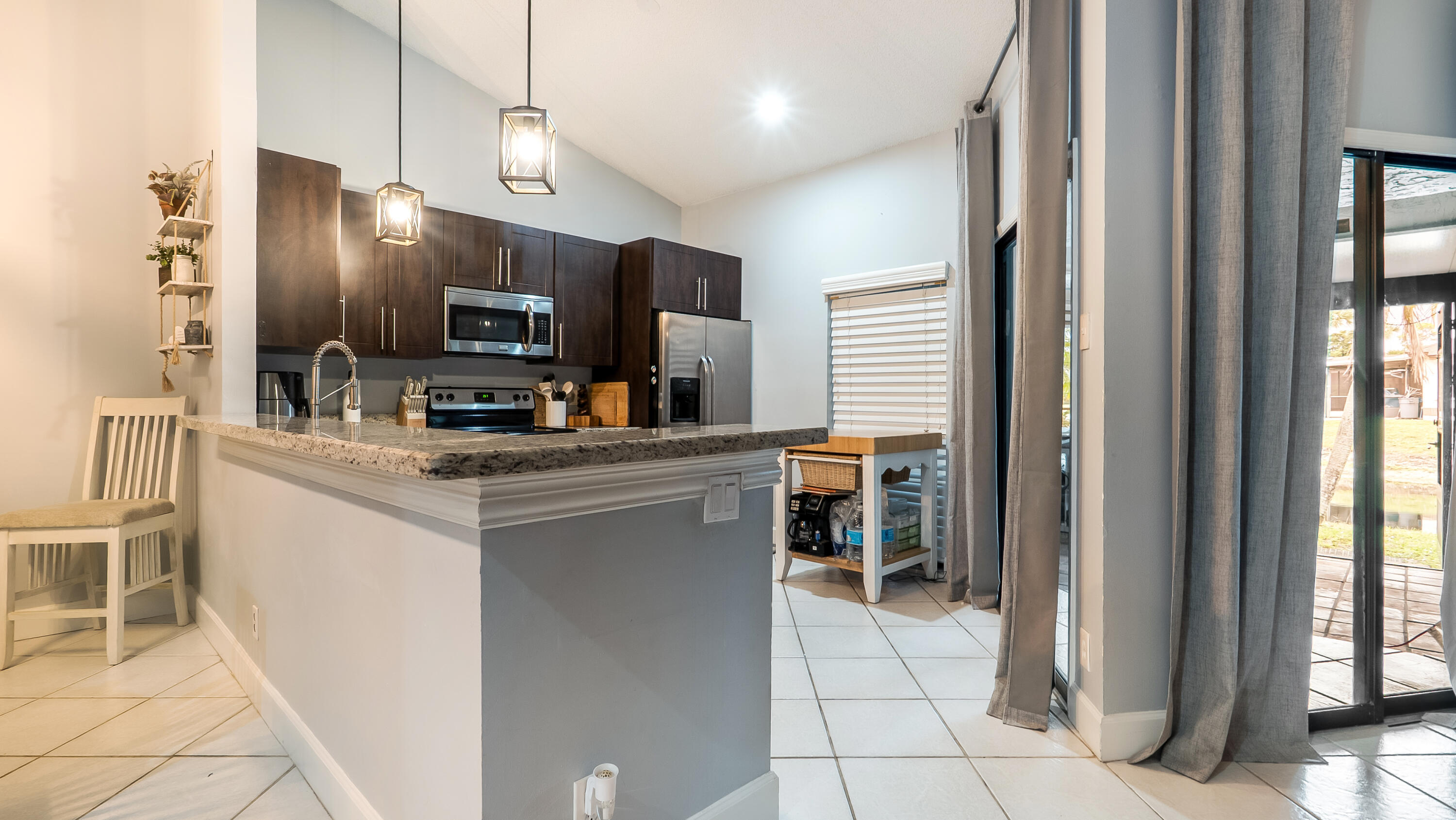 9358 Ketay Circle Boca Raton, FL 33428 - Photo 5 of 28 Kitchen