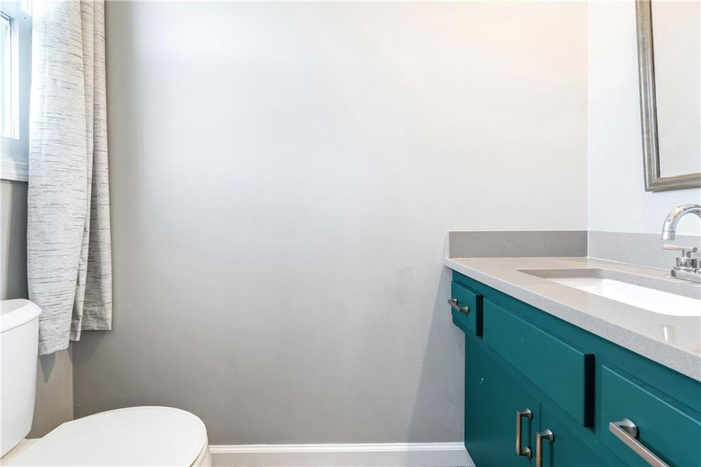 1503 Crossgate Drive Lawrence, KS 66047 - Photo 13 of 27